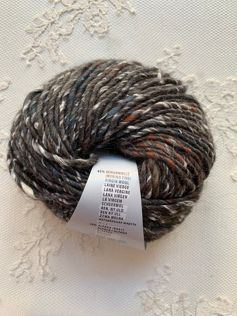 Lang Yarns Duke 68