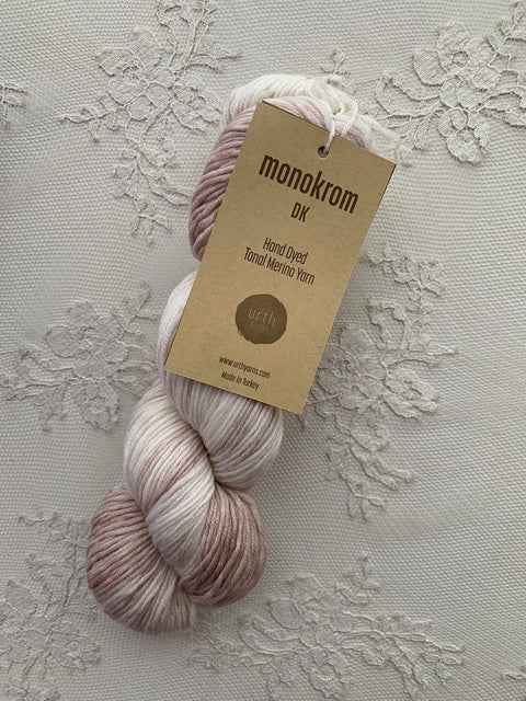 Croshing Wool Urth Yarns Monochrome DK – Wool Crossing